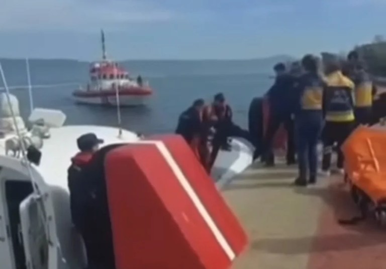 Karamürsel’de şişme bot kazası: Kadın denizde mahsur kaldı!