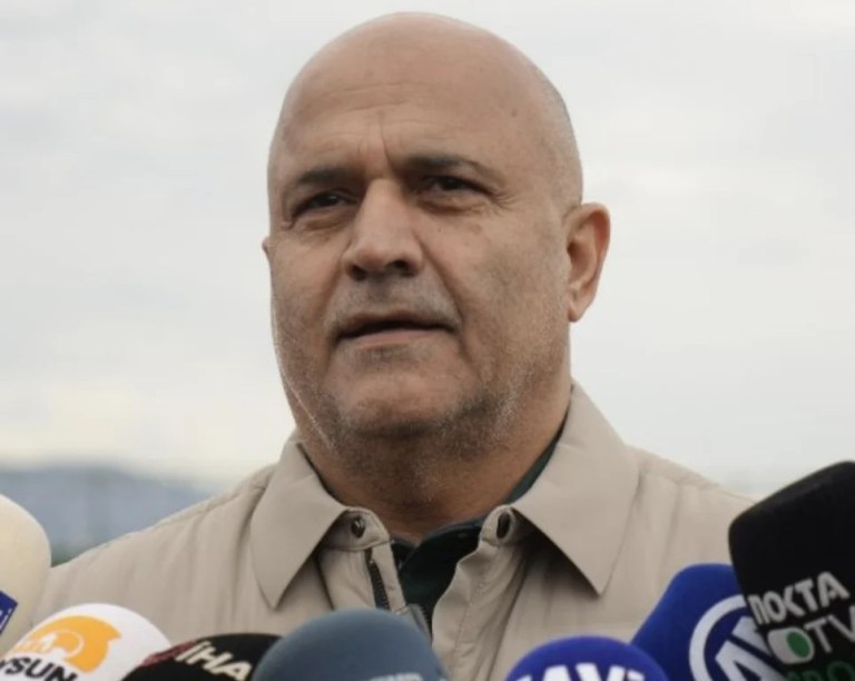 Kocaelispor’da transfer hareketliliği: Smolcic kalıyor, Keita ile görüşme