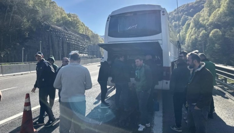 Kocaelispor taraftarları Bolu’da yolda kaldı