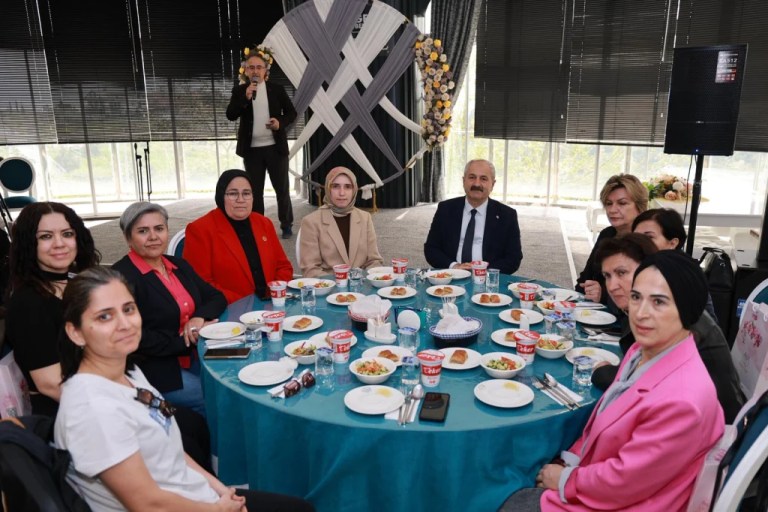 Gebze Belediyesi’nden Kadın Muhtarlara Özel Kültür Gezisi