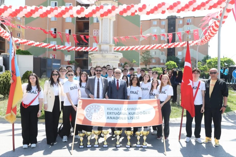 Çayırova’da 19 Mayıs coşkusu