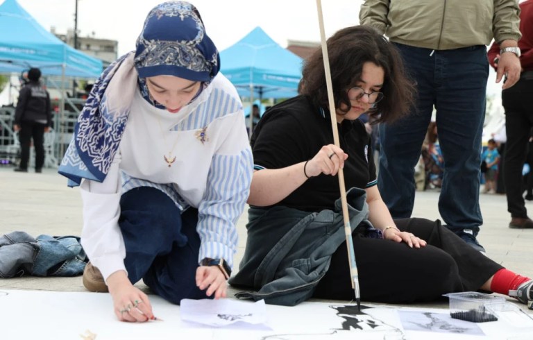 EnFest’te gençlik enerjisi resimlere yansıdı