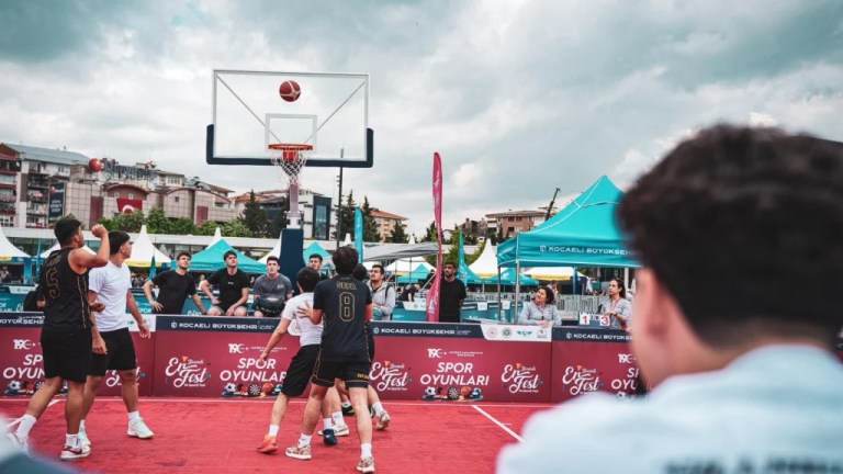 Kocaeli EnFest’te gençlik coşkusu yaşanıyor