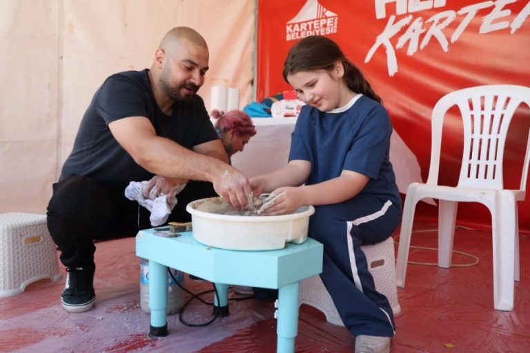 Kartepe’de Gençlik Bayramı coşkusu
