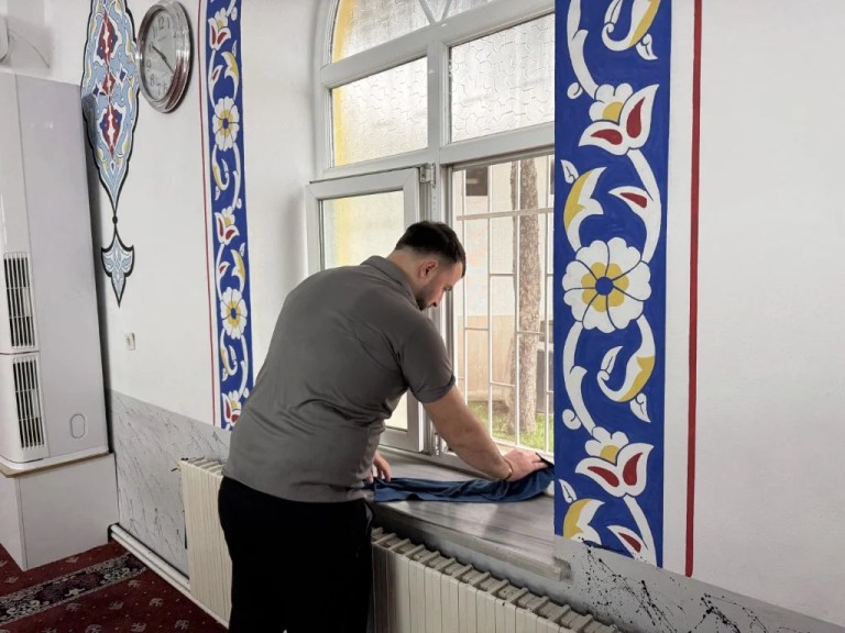Kartepe’de camiler bayrama hazır
