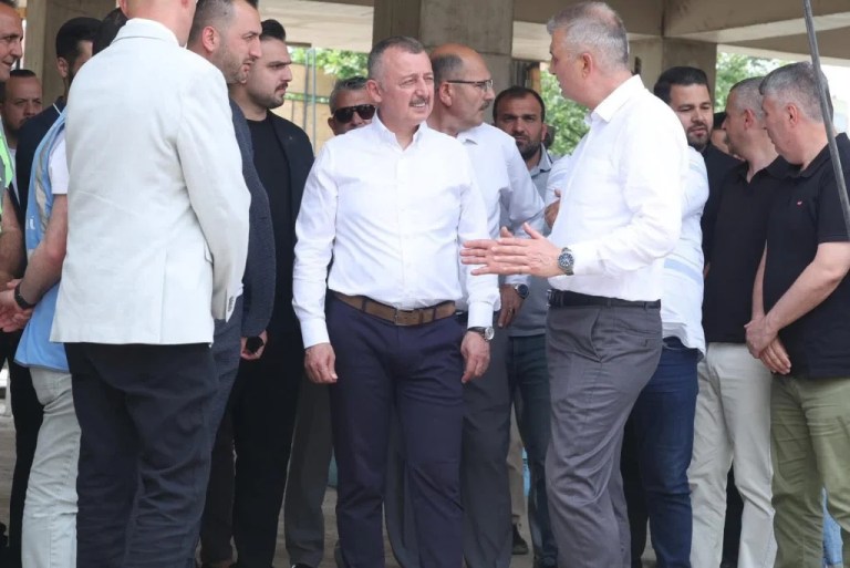 Gölcük’e FIFA standartlarında spor kompleksi
